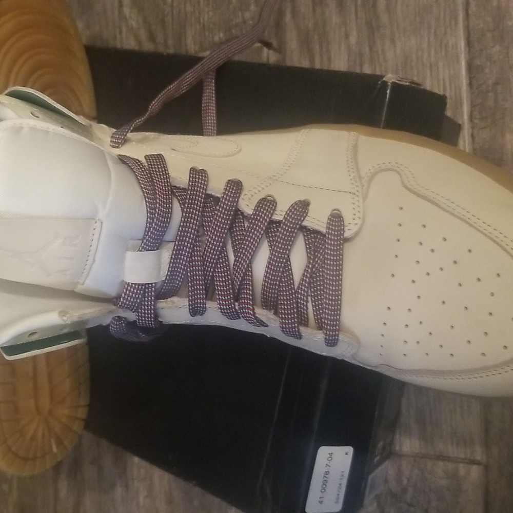 Jordan 1 - Picture 2 of 3